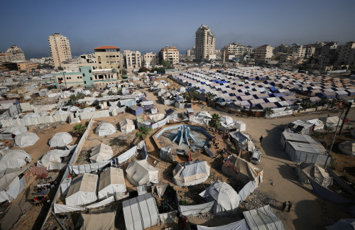 Hamas in talks with US about Gaza ceasefire and aid, says senior Palestinian official