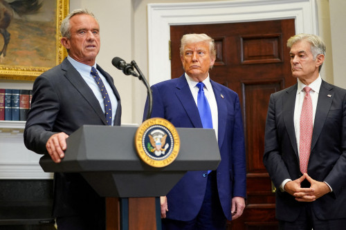 Trump officials back steeper Medicaid, food stamp work requirements