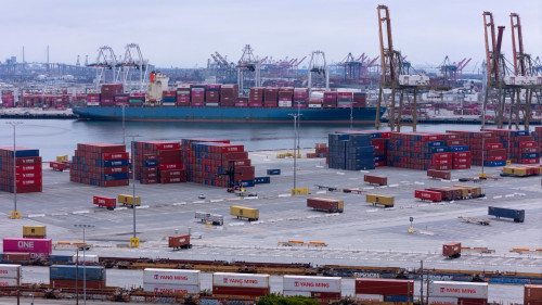 Container ship owners swamped as US-China trade detente revives demand