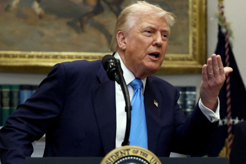 Trump orders nuclear submarines moved near Russia