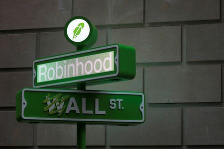 Robinhood’s crypto business drives massive earnings beat