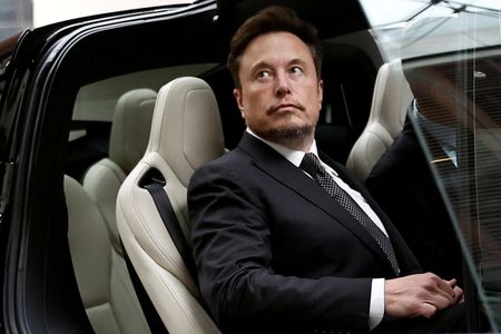 Tesla’s Musk predicts AI will be smarter than the smartest human next year